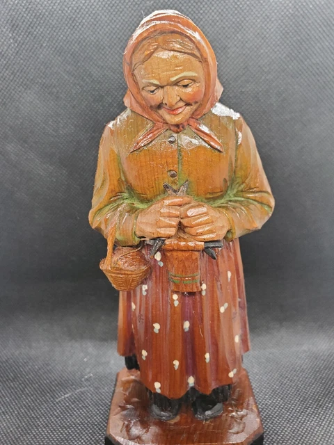 VTG 7" Italian ANRI Hand Carved Wood Figure Old Lady With Basket