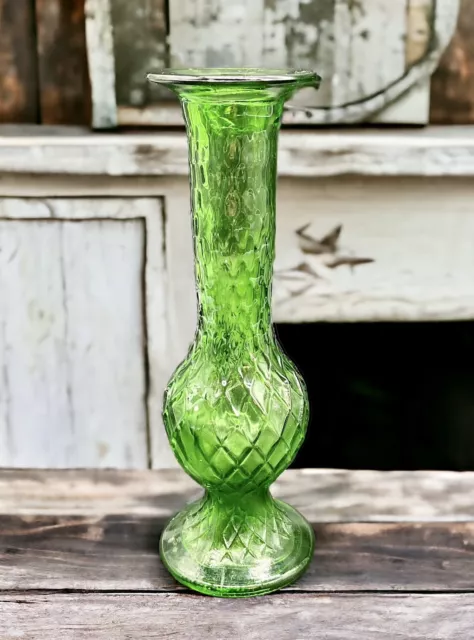 Vintage 7 1/2" E.O. Brody Co. Glass Diamond Pattern MCM Bud Vase Green #920 USA