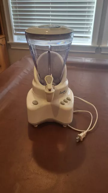 Smoothie Pro 600 Back To Basics White 600 Watts. Tested And Works Great!