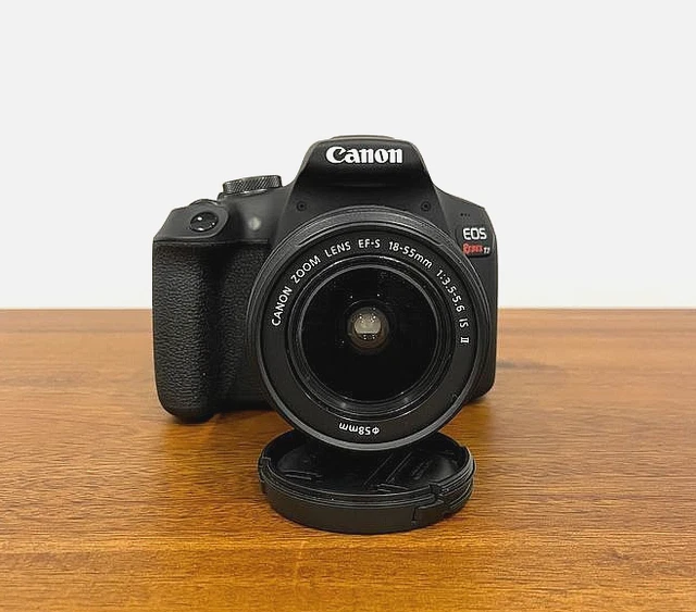 Canon EOS 2000D / Rebel T7 24.1MP CMOS 1080p DSLR Camera + EF-S 18-55mm Lens