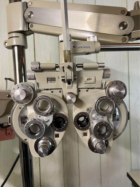 American Optical AO 11625 Phoropter