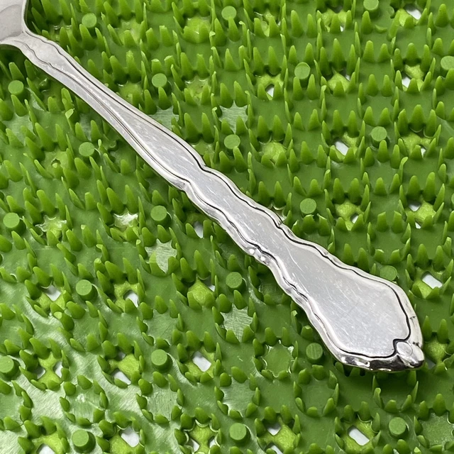 Oneida Satinique Flatware Stainless Tea Spoon Scalloped Pattern Vintage