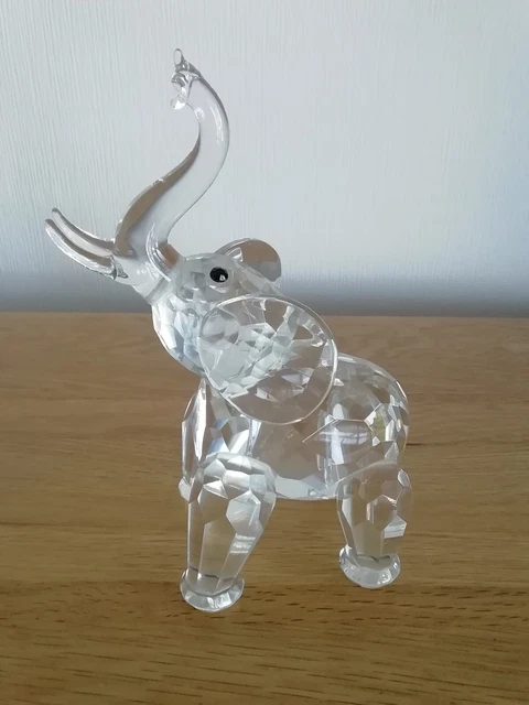 Vintage Lead Crystal Freestanding Elephant Similar To Swarovski 16 cm Black Eyes