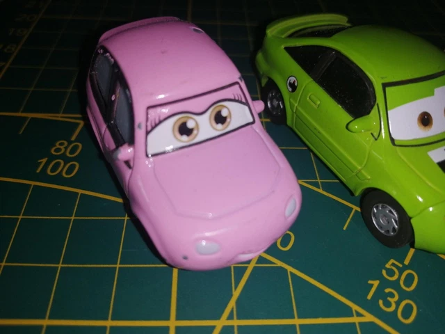 lot de  voitures cars disney pixar  mattel metal  d occasion 3