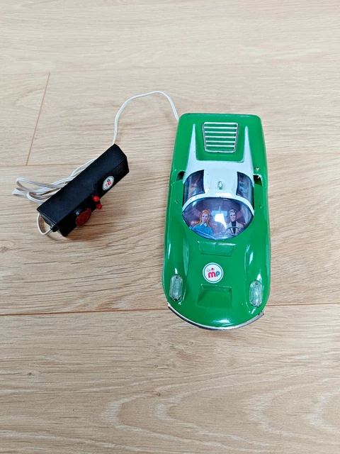 Alerte spoiler : la Porsche 911 Carrera RS 2.7 fête ses 50 ans | TAG Heuer Official