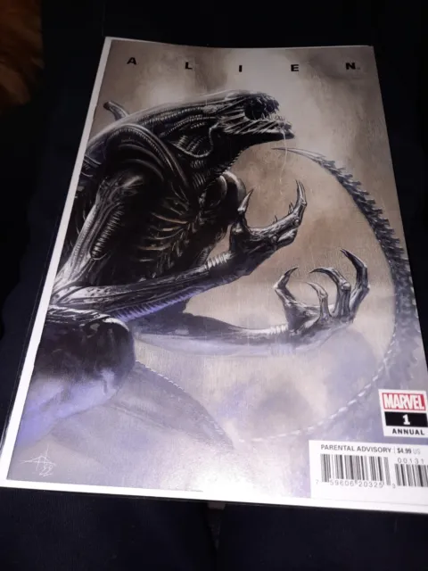 Alien Annual #1 Cover C 1:25 Incentive Gabriele Dell Otto Var 1st Print