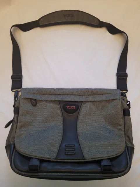 TUMI Ballistic Nylon Leather Shoulder Messenger Laptop Bag Gray/Black Expandable