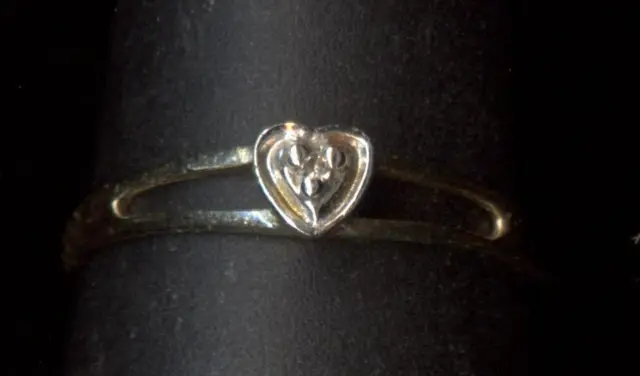 New 10K Solid Yellow Gold Size 3 Round Natural Diamond Solitaire Heart Ring ~ja