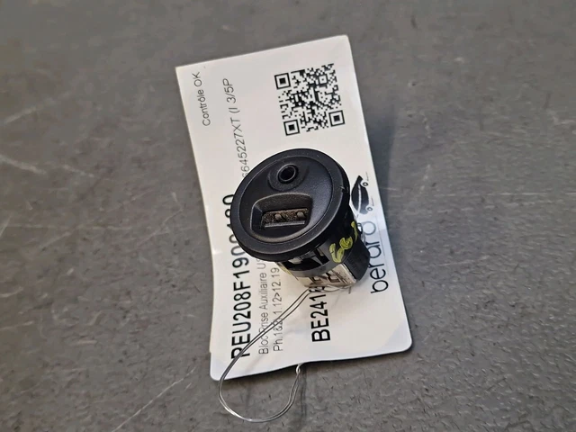 Prise Port USB Pour Citroën C4 Grand Picasso 2 Phase 1 - Référence 9806059680, Occasion