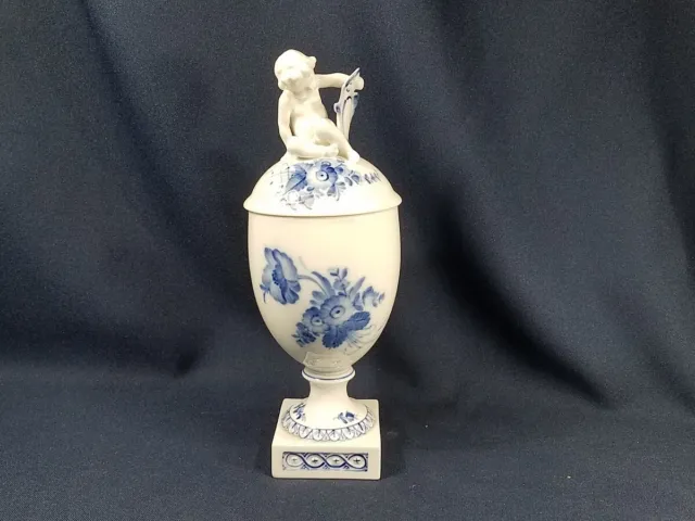 1958 Royal Copenhagen Blue Flowers 11" Covered Urn Vase Putti Cherub #1754 MINT