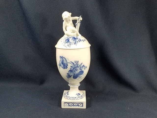 1958 Royal Copenhagen Blue Flowers 11" Covered Urn Vase Putti Cherub #1754 MINT