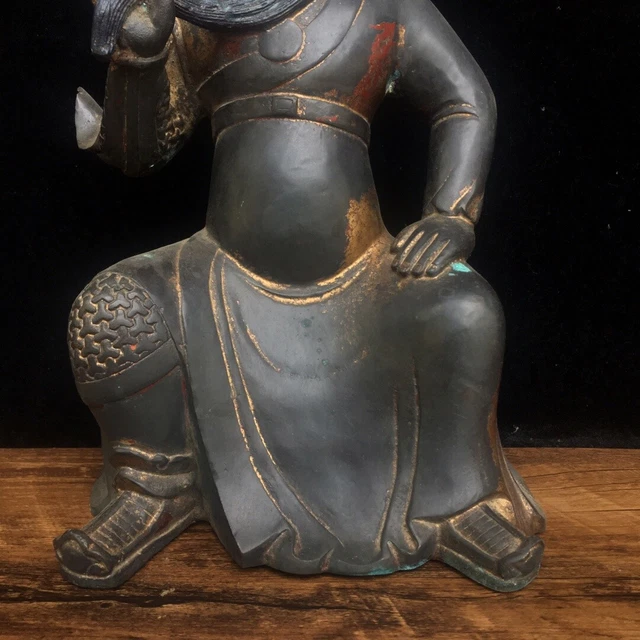 Chinese Exquisite Handmade Figure "Guanyu" Bronze Statue 3