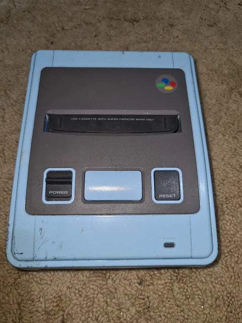 Nintendo Super Famicom Console Bundle, 1 controller and 6 games