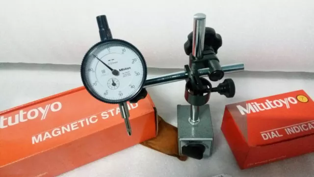 Mitutoyo Magnetic Base 7011 S -10 With Mitutoyo Dial Indicator 2046S