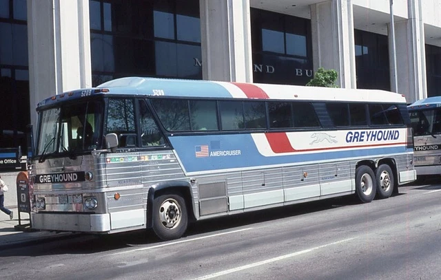Greyhound Parlor Coach - Number - 5209 - ORIG - KR - rals431