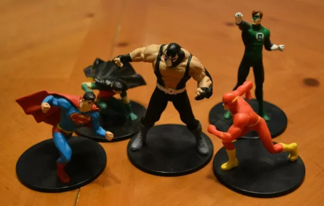 Robin, Superman, Flash & Green Lantern Vs. Bane Statue Like 3" Action Figures Robin, Superman, Flash & Green Lantern Vs. Bane Statue Like 3" Action Figures