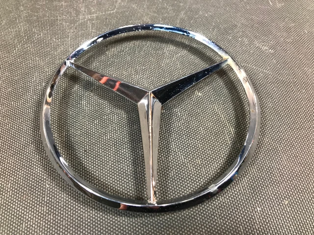 Antico Distintivo Calandra Di Automobile Mercedes IN Metallo Cromato Vintage