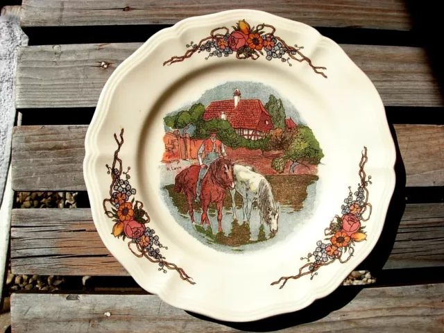 BELLE ASSIETTE PLATE  ANCIENNE D OBERNAI SARREGUEMINES FRANCE décor ALSACIEN