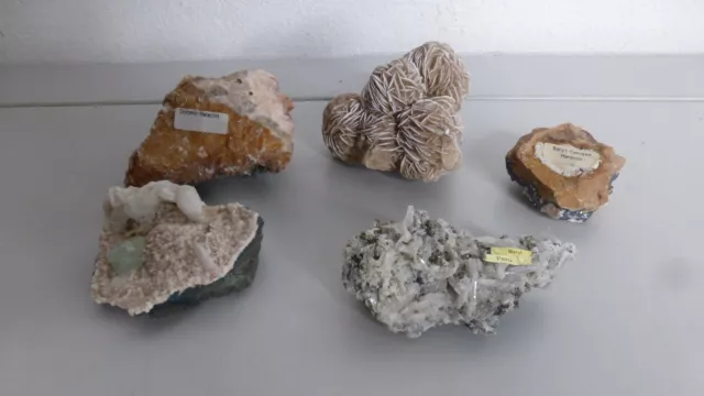 Nr 5 Edelstein Mineral Halbedelstein Heilstein Sammlung Malachit Sandrose Stibit