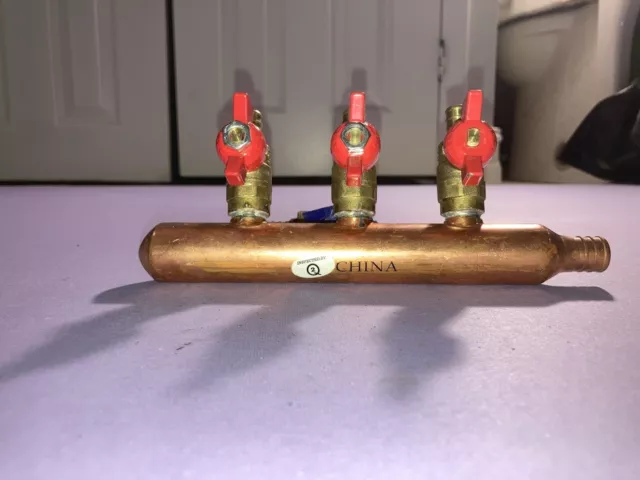 3-Port Closed  Copper PEX Manifolds, 1 Inch Trunk, 3/4 Inch, 1/2 In