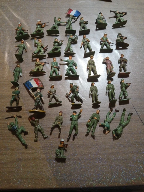 Lot De Soldats Vintage En Plastique - Occasion - Idéal Pour Collection Ou Jeu
