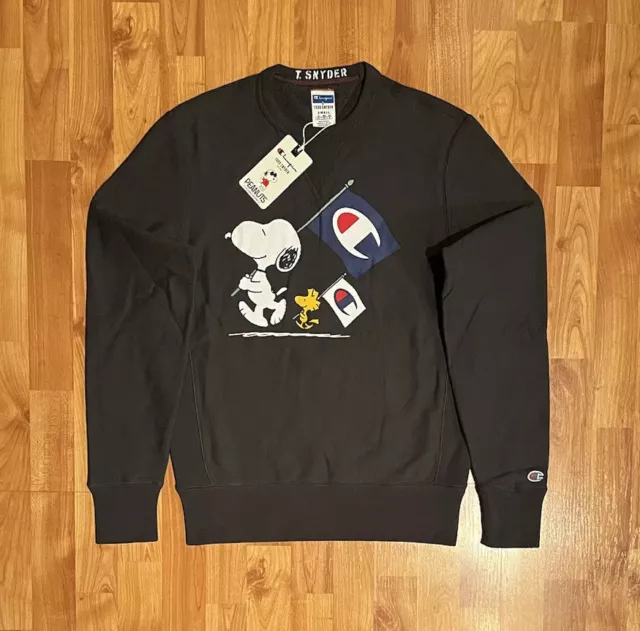Snoopy champion sweatshirt hotsell