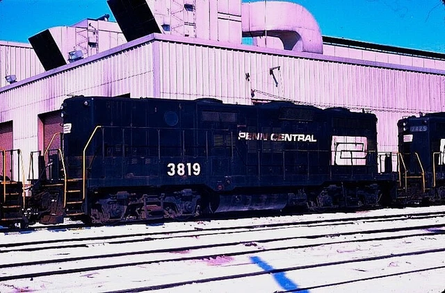 Original Kodachrome Slide Penn Central Gp-9B Slug #3819 Agincourt March 8, 1975