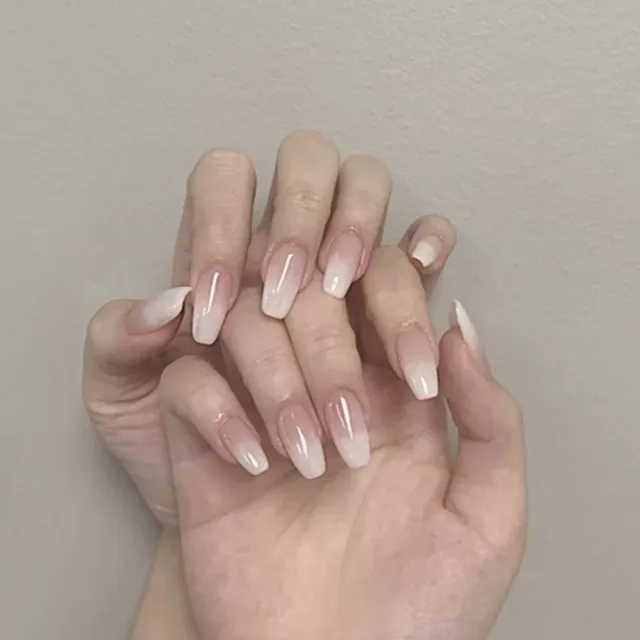 Faux ongles de cercueil blanc gradué Faux ongles Pointe des ongles Portable