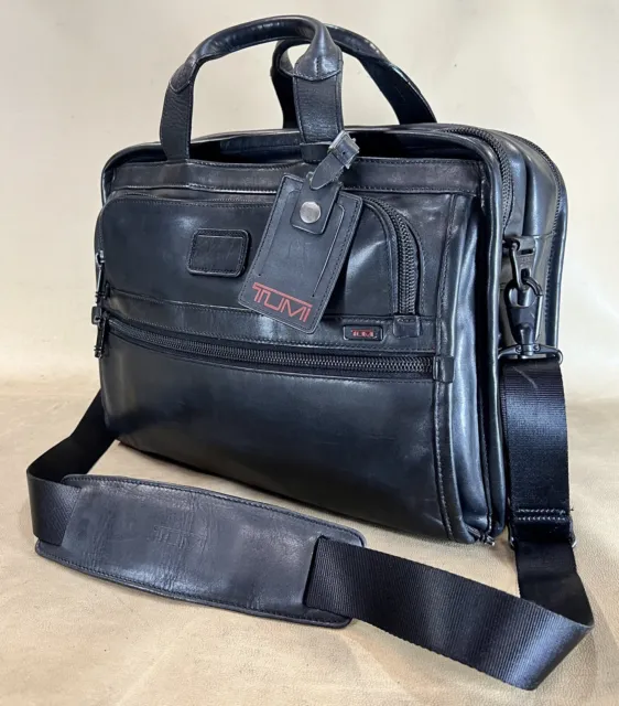 Preowned TUMI Alpha Essential 16” Black Leather Briefcase Style 96130DH $495 3
