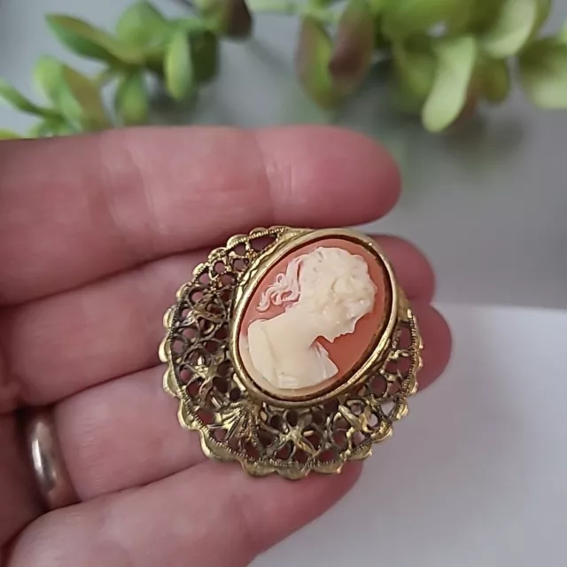 Vintage Estate Gold Tone Cameo Style Dress Scarf Clip