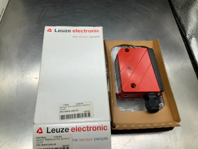 Leuze  PRK 96M/R-3421-25 Polarized Retro-Reflective Photoelectric Sensor