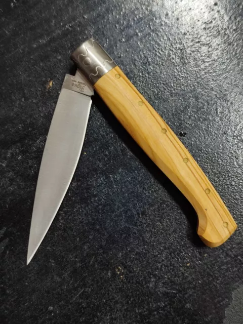 Coltello Modello Pattada 22,5cm Manico Legno Di Olivo