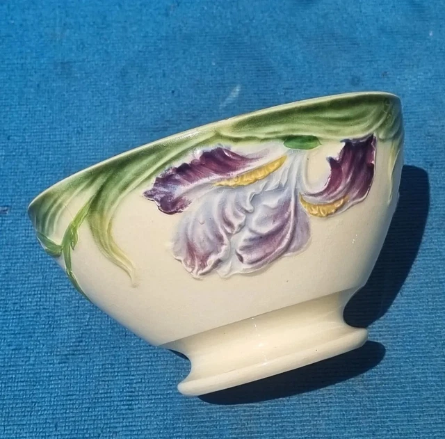 Bol rose motif noeud en relief