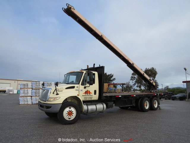 2011 International 4400  Hydraulic 36' Conveyor Boom Flatbed Truck PTO