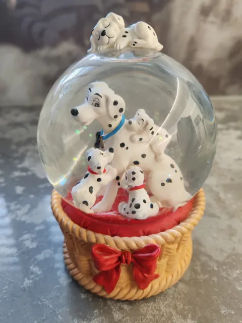 Disney's 101 Dalmatians 'Playful Melody' musical Snow Globe