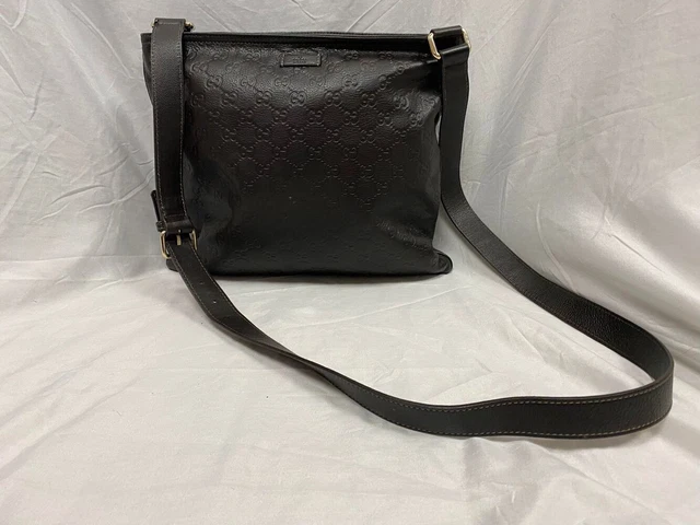 Gucci GG Signature Messenger Crossbody Shoulder Bag PPSD (320147) Gucci GG Signature Messenger Crossbody Shoulder Bag PPSD (320147)