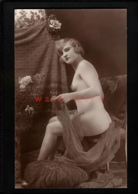 FRANCE BEAUTIFUL NUDE NU WOMAN EROTIC RISQUE REAL PHOTO POSTCARD 1920s - NU222