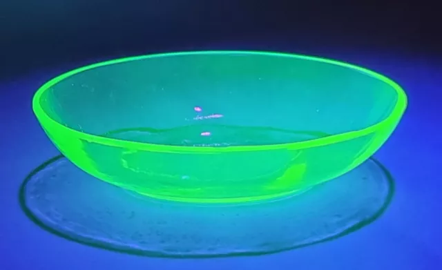 Antique Vaseline Uranium Green Glass Jewelry Bowl Art Deco Design C1900