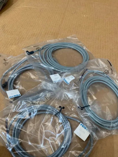 4 x cavo di collegamento Festo SIM-K-WD-2,5-CDN 525261 U413