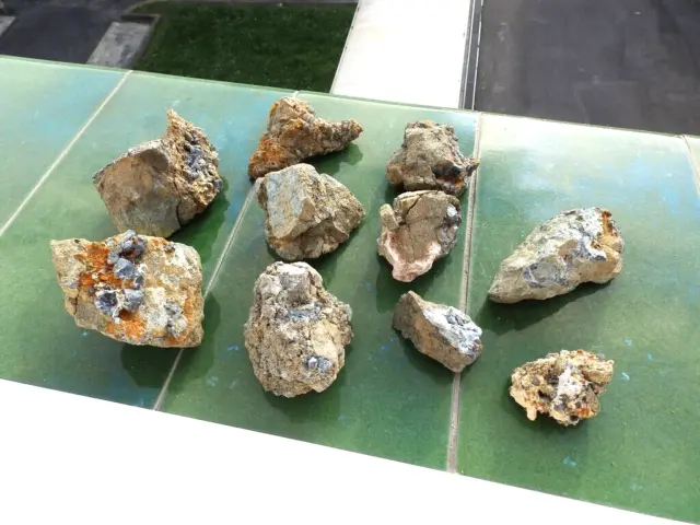 Minerales " Fabuloso Lote De 10 Quarzos Azules De Olvera (Cadiz)  -  1A24 "