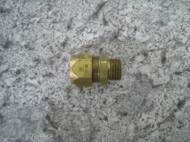 New OmegaFlex TracPipe AutoSnap FGP-SFST-750 3/4" NPT Male Straight Snap Fitting