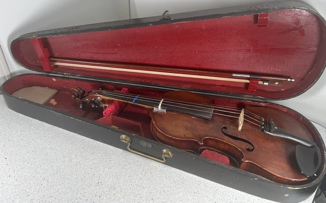 Unbranded Violin circa 1920’s 4/4 Beautiful!!!