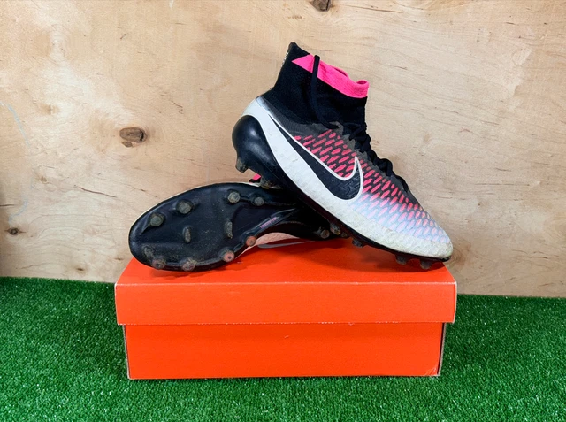 NIKE Magista 芳しく Obra FG 26cm