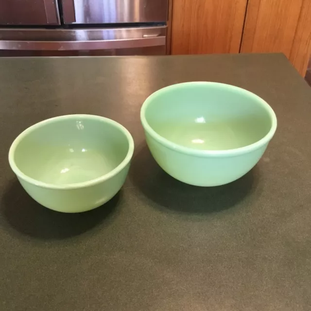 Vintage Fire-King Oven Ware Jadeite 2 pc Nesting Set Mixing Bowl Smooth Edge Exc