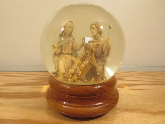 FONTANINI Holy Family Nativity Glitterdome Musical Snow Globe "Silent Night" 7''