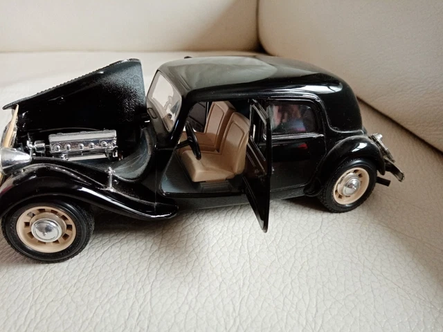 Voiture miniature à l'échelle MILEZIM Z0047 - Citroën Traction 7