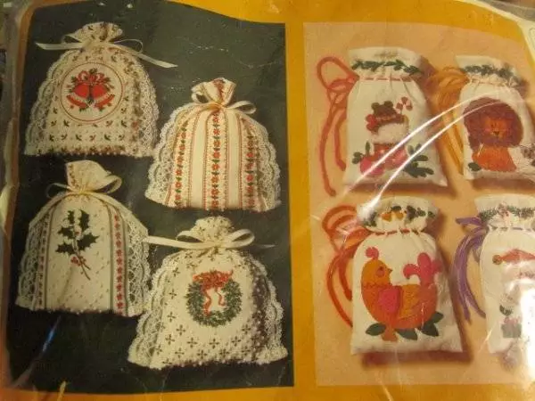 Creative Circle Special Sacks Candlewicking Kit #2702-4 Designs of 4x6" Each-Hol