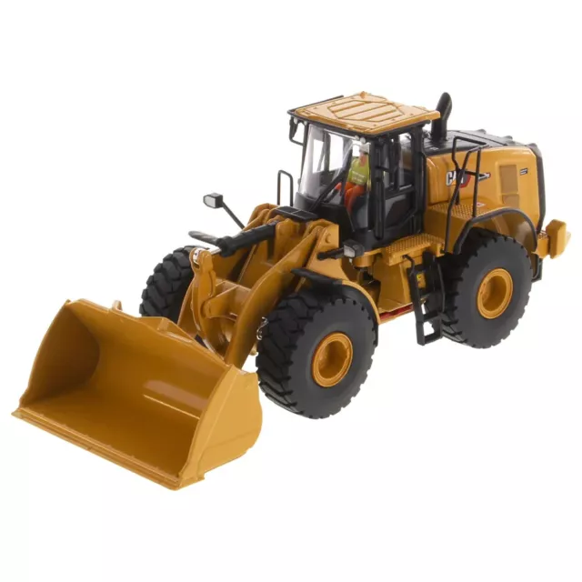 Diecast Masters 85683 - Caterpillar CAT 972 XE Wheel Loader High Line Scale 1:50