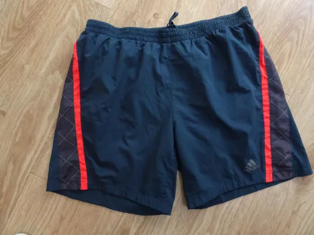 ADIDAS mens dark blue red sports shorts SIZE LARGE EXCELLENT COND
