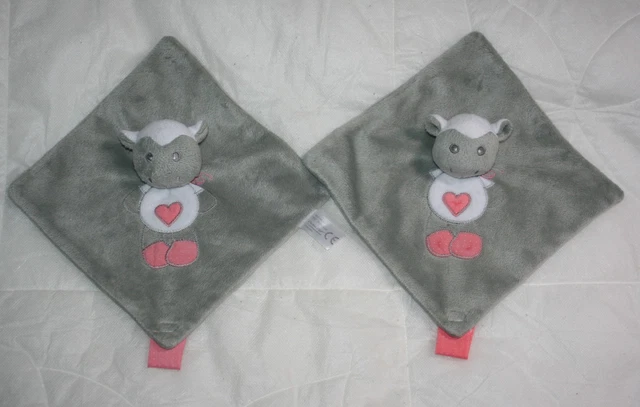 Cartoon Club 2 Doudou Mouton Ours Plat Gris Coeur Rose Etat Neuf